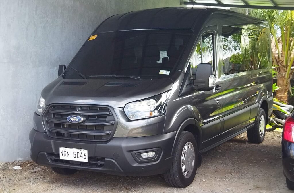 Ford Transit Cargo o similar